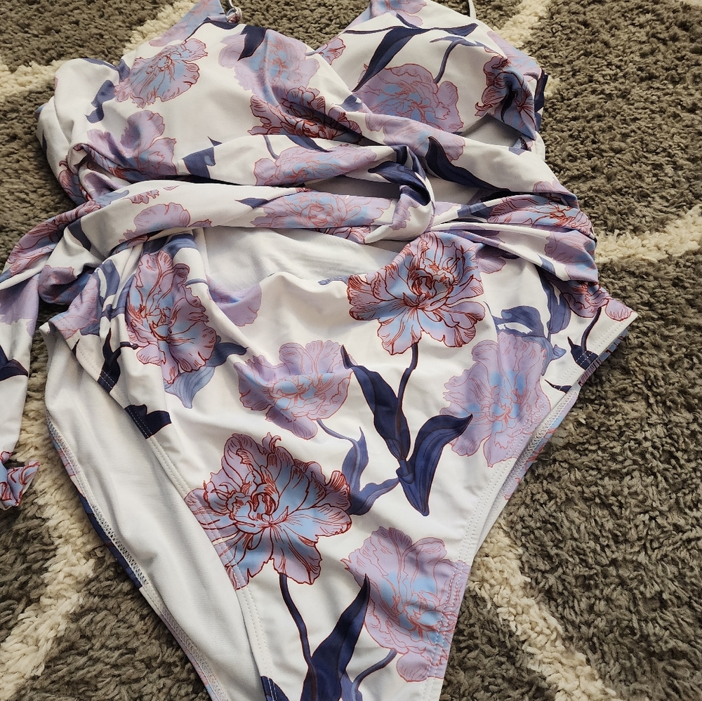 One piece tie around swim suit - Picture 2 of 5